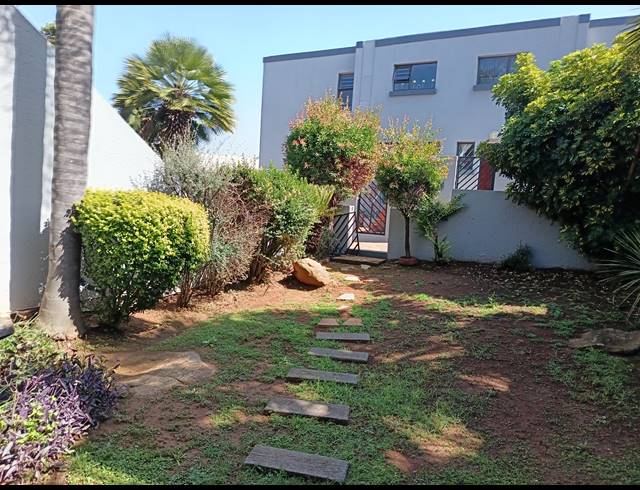 2 BEDROOM APARTMENT FOR SALE IN BASSONIA